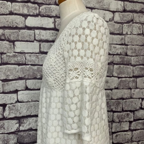 Solitaire White Lace Dress Size Medium - Picture 5 of 10